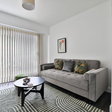 Amber Vista 2 Bedroom Apartments- Supermarket, Coffee Shop, Restaurants & Parking Below Cardiff Dış mekan fotoğraf